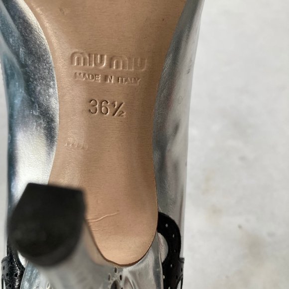 Miu Miu silver & black art deco high heel pumps, black cutout design (size 36.5) - Picture 5 of 8